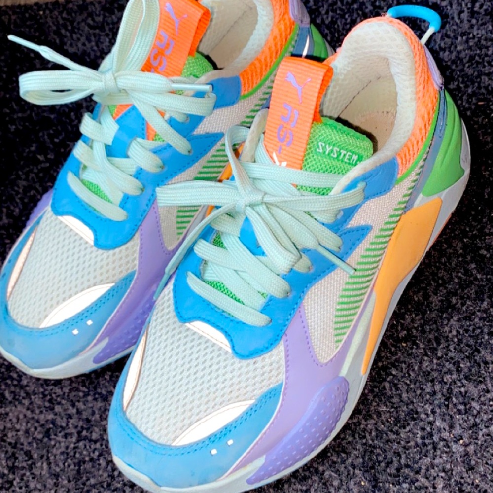 Women’s Puma Sneakers